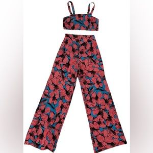 Two-piece bellbottoms set. These pants are not high waisted.